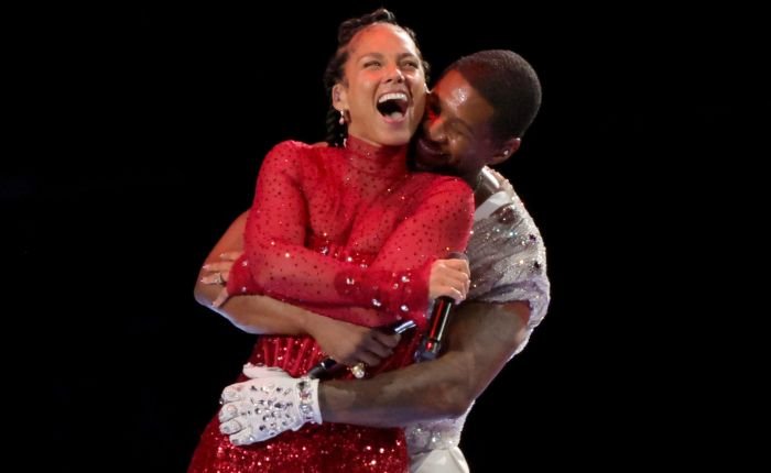 Ushers Surprise Hug to Alicia Keys During Epic Super Bowl Show Sparks Hilarious Reactions