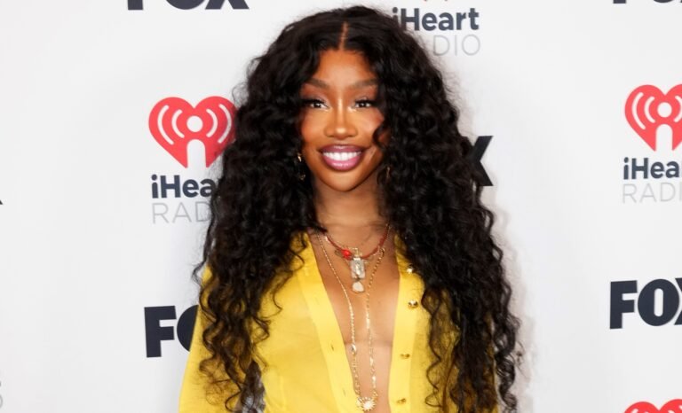 SZA Announces Not Beauty Cosmetics Line